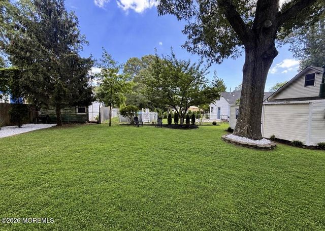 335 Elizabeth Avenue, Toms River, NJ 08753
