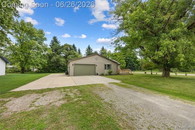 11997 Ruth Street, South Lyon, MI 48178