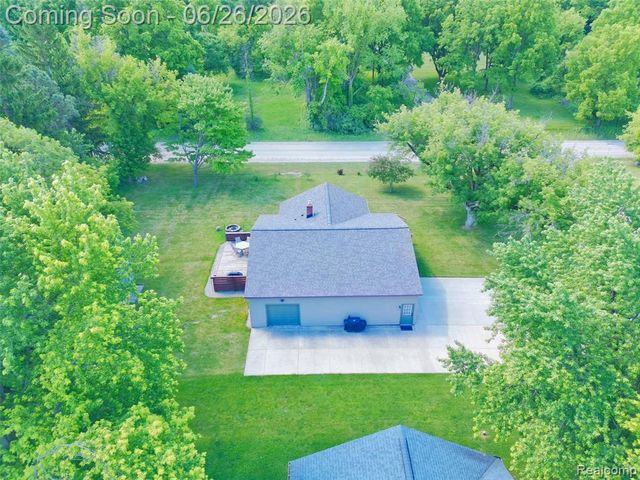 11997 Ruth Street, South Lyon, MI 48178