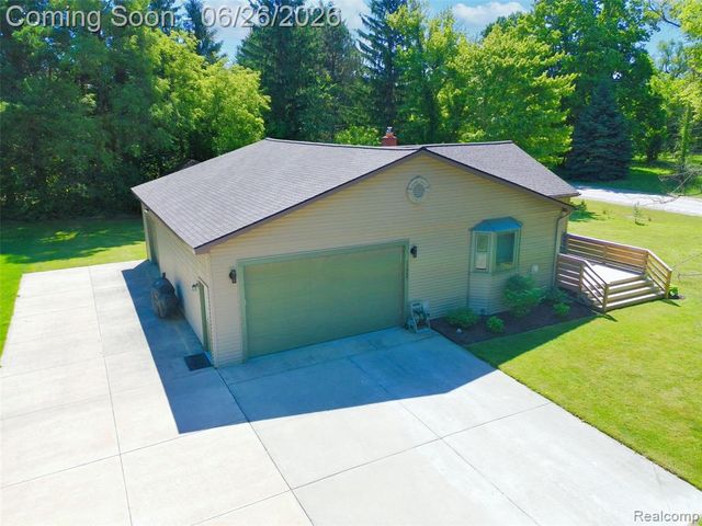 11997 Ruth Street, South Lyon, MI 48178