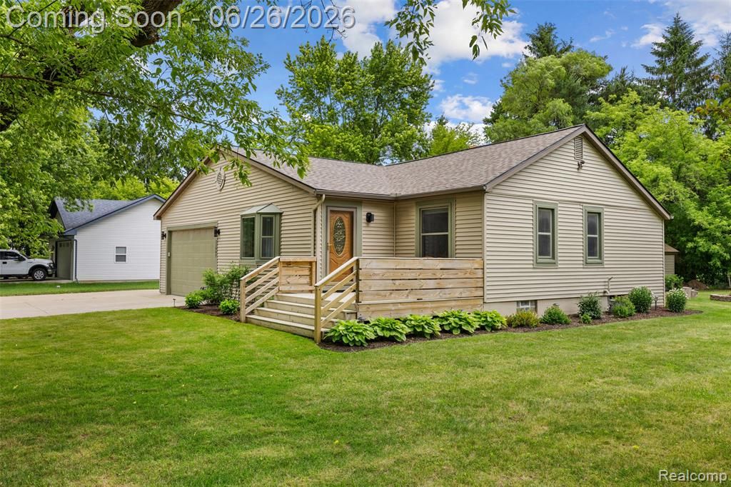 11997 Ruth Street, South Lyon, MI 48178