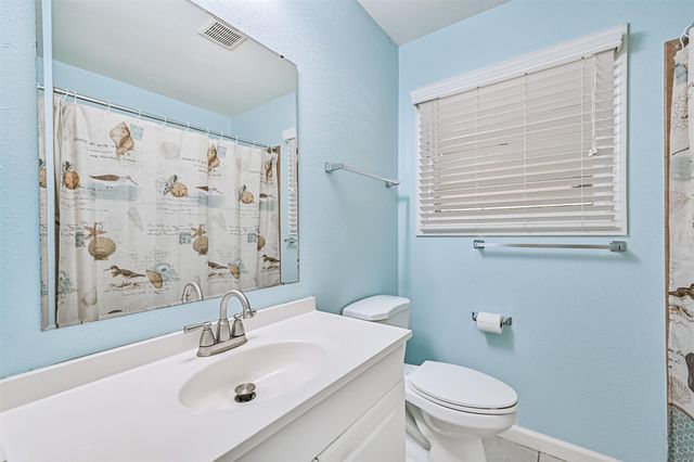 7010 Yucca Drive, Galveston, TX 77551