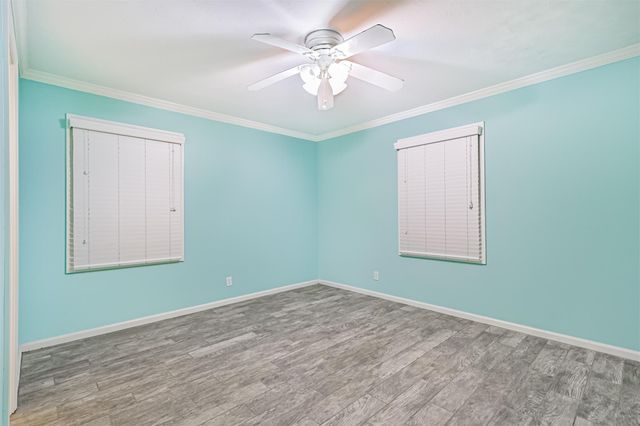 7010 Yucca Drive, Galveston, TX 77551