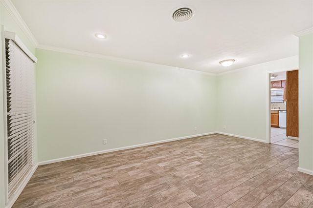 7010 Yucca Drive, Galveston, TX 77551