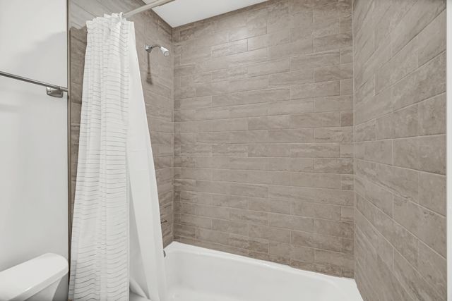 4731 Saint Joseph Creek Road 4E, Lisle, IL 60532