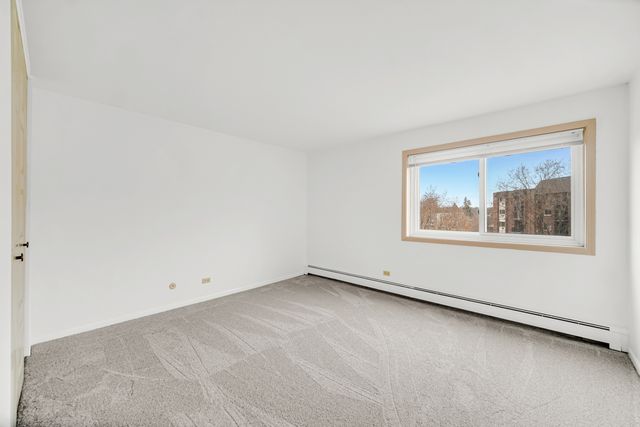 4731 Saint Joseph Creek Road 4E, Lisle, IL 60532