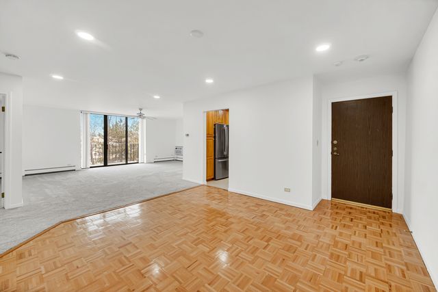 4731 Saint Joseph Creek Road 4E, Lisle, IL 60532