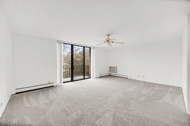 4731 Saint Joseph Creek Road 4E, Lisle, IL 60532