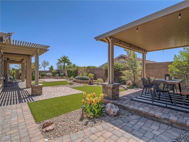 10425 Amulet Ridge Court, Las Vegas, NV 89149