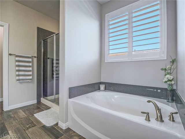 10425 Amulet Ridge Court, Las Vegas, NV 89149