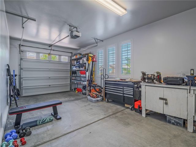 10425 Amulet Ridge Court, Las Vegas, NV 89149