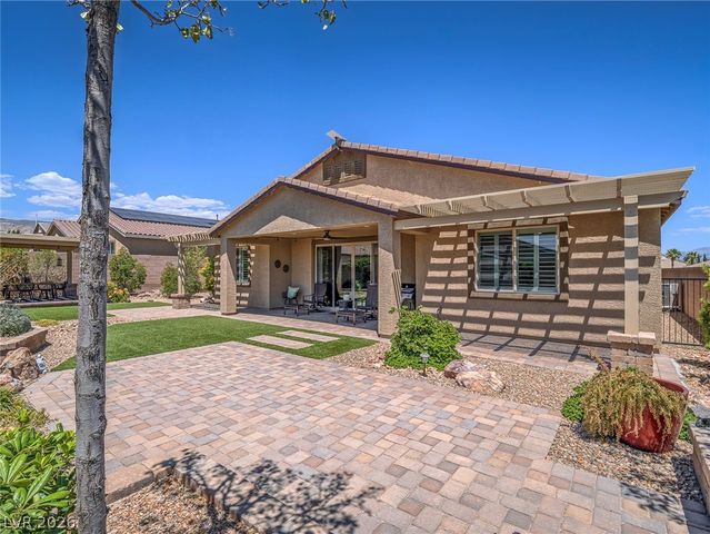 10425 Amulet Ridge Court, Las Vegas, NV 89149