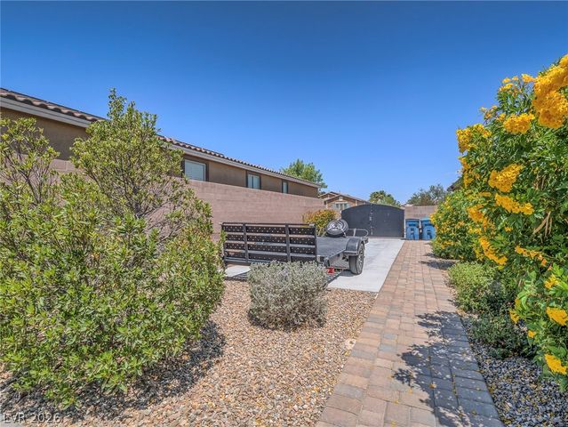 10425 Amulet Ridge Court, Las Vegas, NV 89149