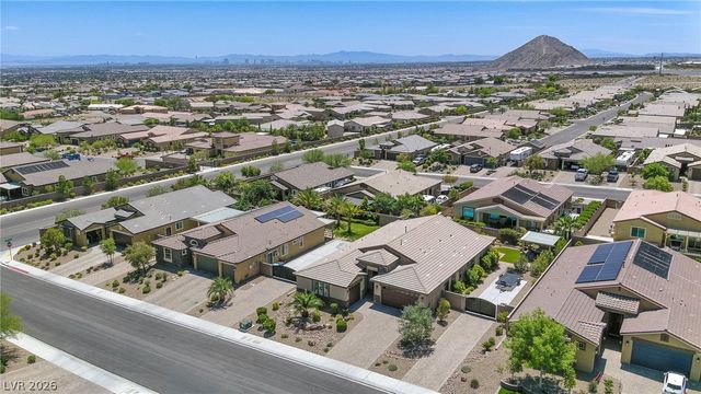 10425 Amulet Ridge Court, Las Vegas, NV 89149