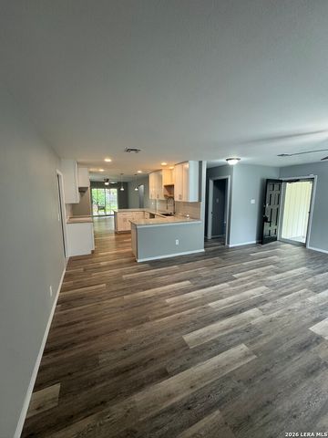 5406 Clover Dr, San Antonio, TX 78228