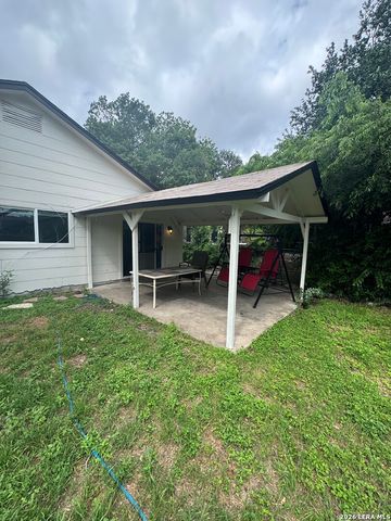 5406 Clover Dr, San Antonio, TX 78228