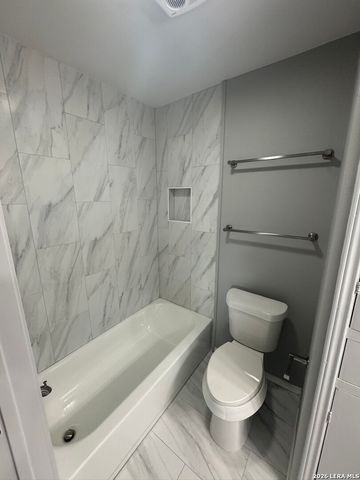 5406 Clover Dr, San Antonio, TX 78228