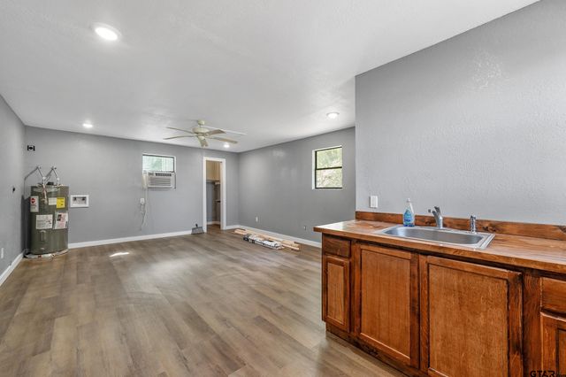 16680 State Highway 64 E, Tyler, TX 75707