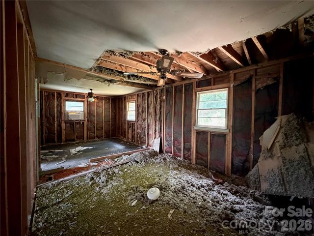 5022 Old NC 18 Highway, Connelly Springs, NC 28612
