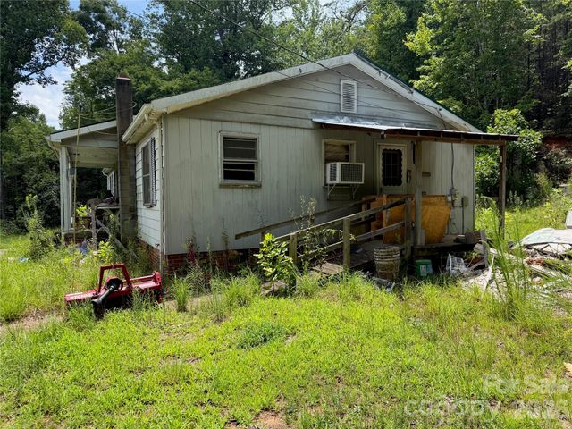 5022 Old NC 18 Highway, Connelly Springs, NC 28612