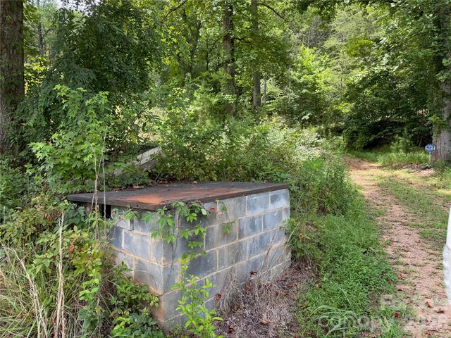 5022 Old NC 18 Highway, Connelly Springs, NC 28612