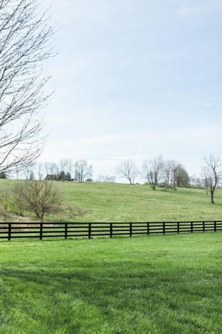 6395 Delaney Ferry Road, Versailles, KY 40383