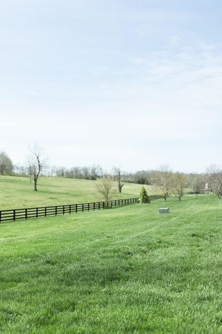 6395 Delaney Ferry Road, Versailles, KY 40383