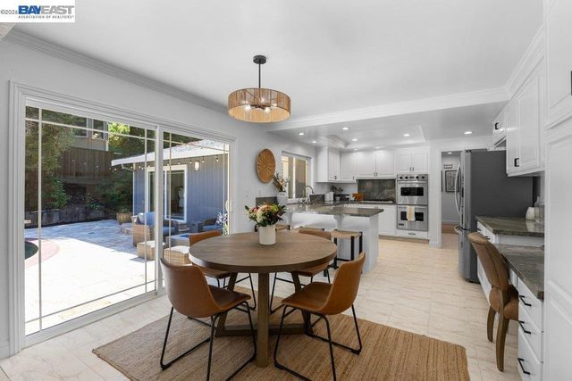 3081 Oakraider Dr, Alamo, CA 94507
