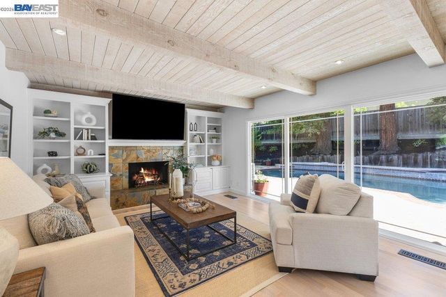 3081 Oakraider Dr, Alamo, CA 94507