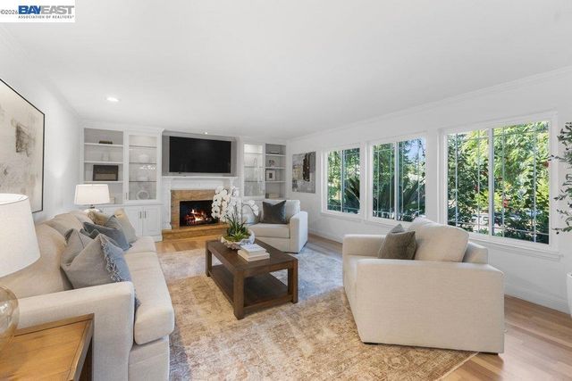 3081 Oakraider Dr, Alamo, CA 94507