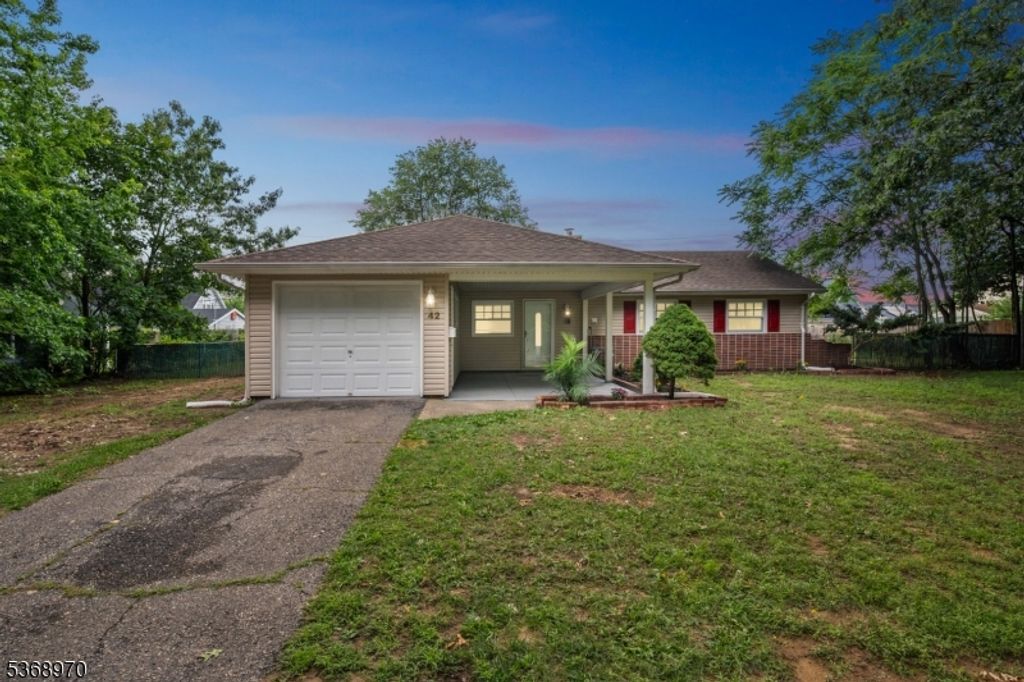42 Baldwin Ln, Willingboro Twp., NJ 08046