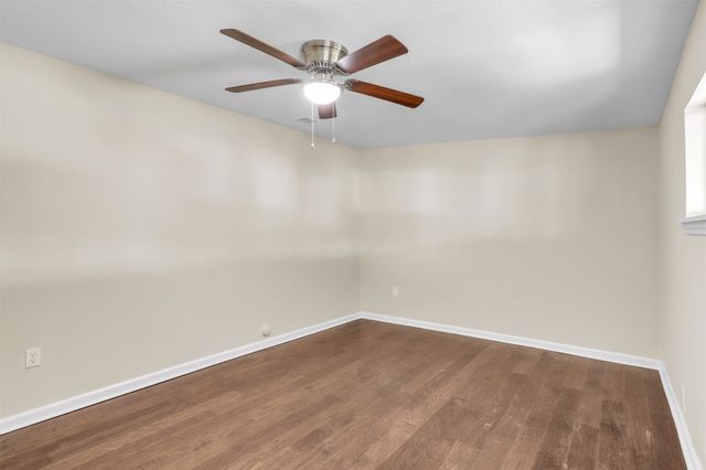 2218 Dennis, Irving, TX 75062