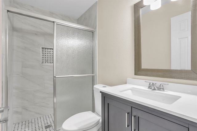2218 Dennis, Irving, TX 75062