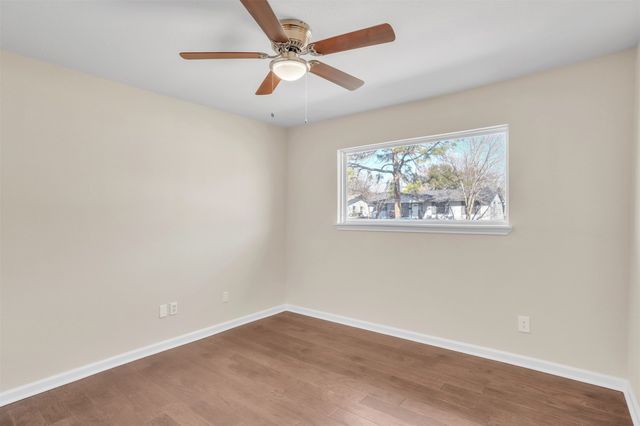 2218 Dennis, Irving, TX 75062
