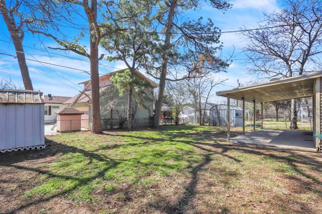 2218 Dennis, Irving, TX 75062