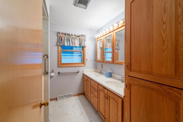 715 FLEMING STREET, Wausau, WI 54403