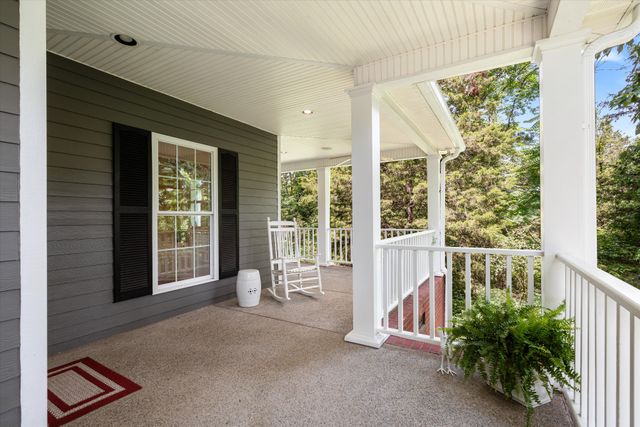 8487 Del Thomas Rd, Smyrna, TN 37167