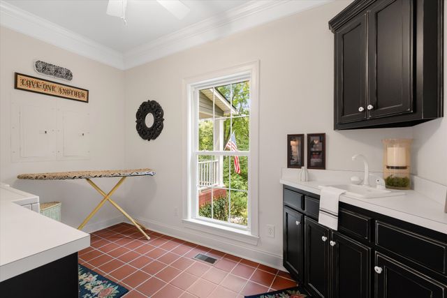 8487 Del Thomas Rd, Smyrna, TN 37167