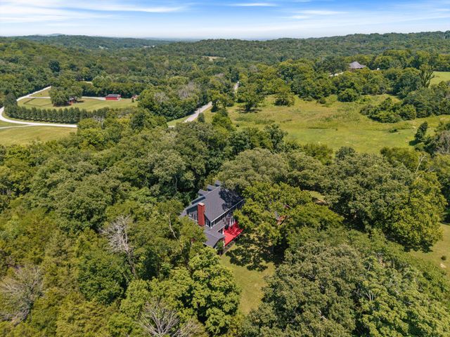 8487 Del Thomas Rd, Smyrna, TN 37167