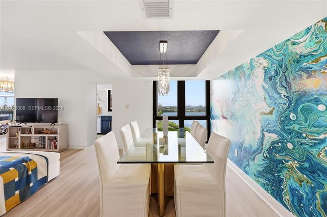 5380 N Ocean Drive 18B, Singer Island, FL 33404