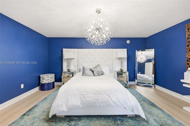 5380 N Ocean Drive 18B, Singer Island, FL 33404