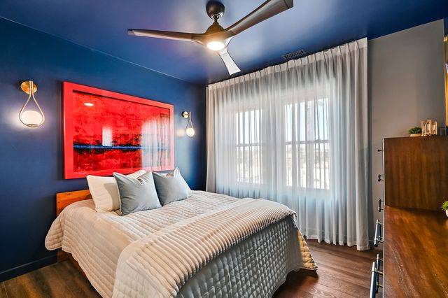 75 E Harris Avenue 3C, La Grange, IL 60525