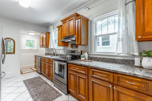 1112 Englewood Avenue, Chattanooga, TN 37405