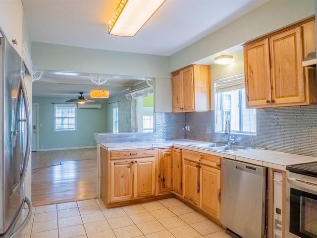 1910 SW B Ave, Lawton, OK 73501