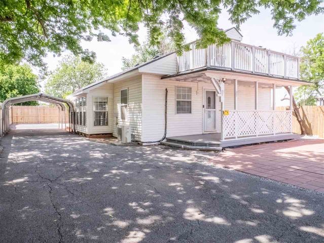 1910 SW B Ave, Lawton, OK 73501