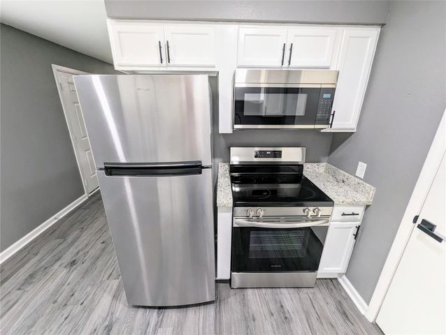 2015 Rosalee Street 4, La Marque, TX 77568
