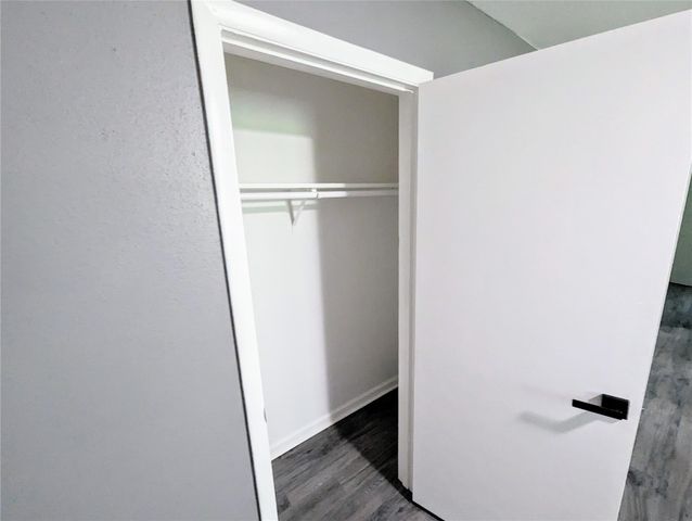 2015 Rosalee Street 4, La Marque, TX 77568