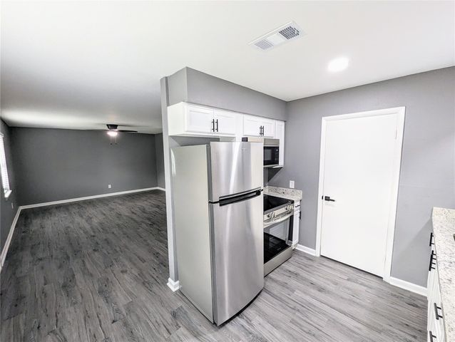 2015 Rosalee Street 4, La Marque, TX 77568
