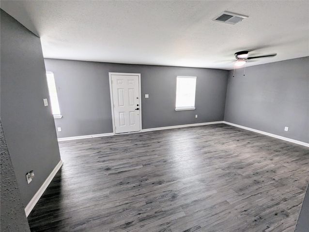 2015 Rosalee Street 4, La Marque, TX 77568