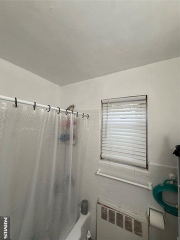 241 W Passaic Street 11A, Rochelle Park, NJ 07662